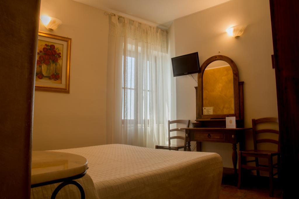 Locanda Dell'Arcangelo Рокка-Массима Экстерьер фото